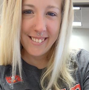 Meet your Posher, Lindsey